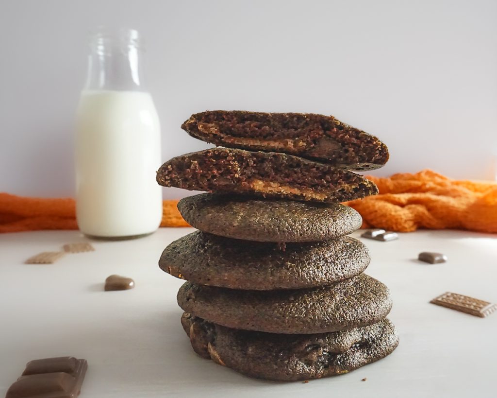 Stack of chocolate cookies